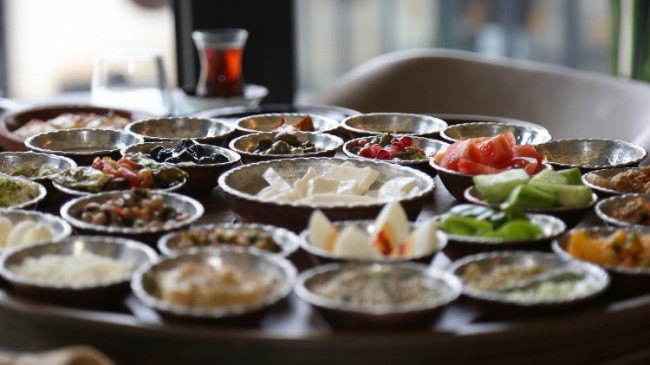 Gaziantep’in tarihi lezzetleri kahvaltı masasında