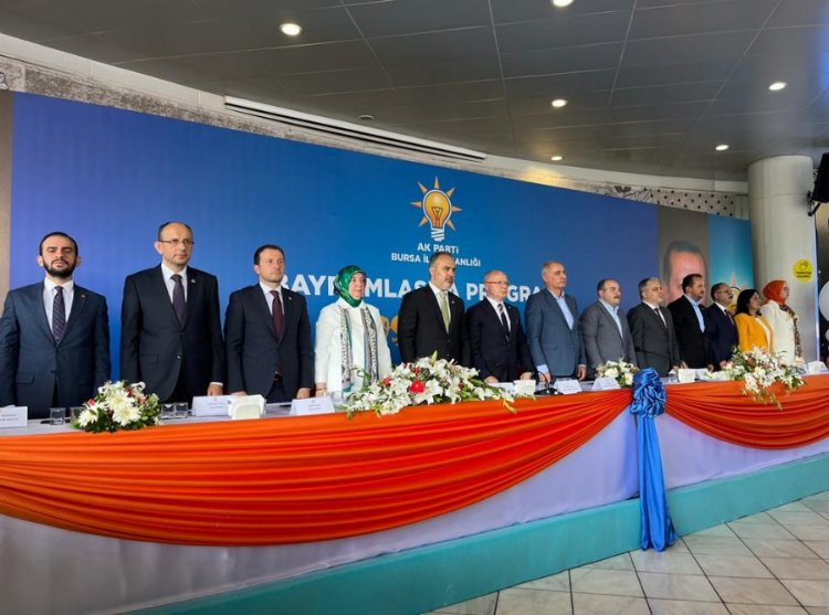 AK Parti Bursa teşkilatlarıyla bayramlaştı