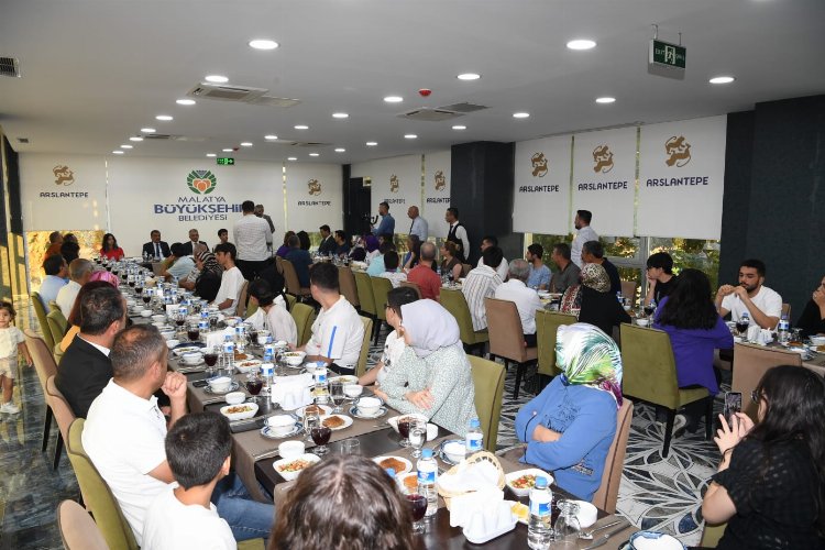 Malatya'da ilk 1000'e giren öğrencilerle buluşuldu